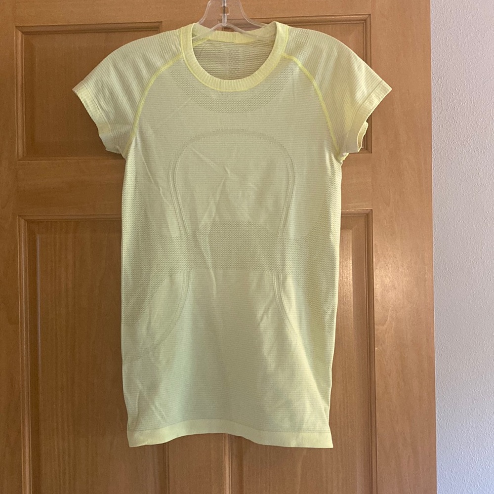 Lemon yellow lulu short sleeve